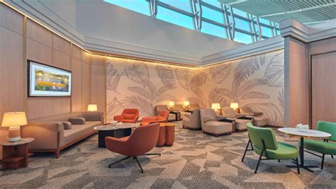 uob credit card airport lounge.